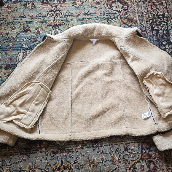 Black Faux Leather Jacket with Cream Shearling - Picture 6 of 9